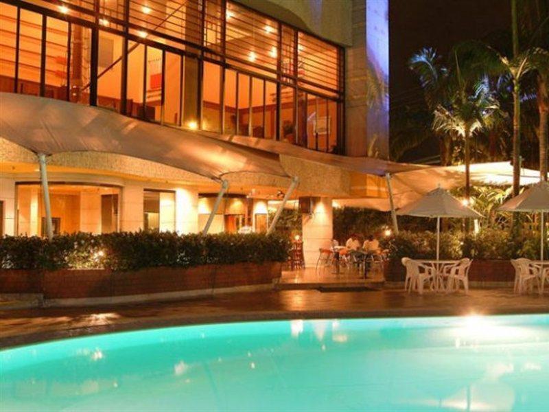 Nh Cali Royal Hotel Buitenkant foto